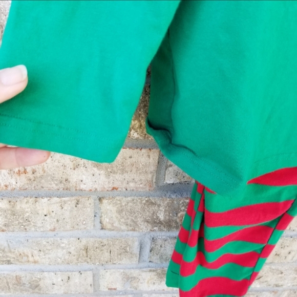 Kids 2 pc. Holiday ELF GREEN/ RED Christmas Pajama Set (Size 8/9y) NEW - Picture 4 of 5